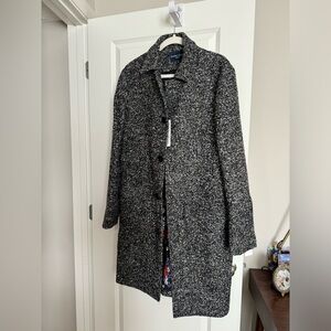 Medium sized men’s trench coat / pea coat